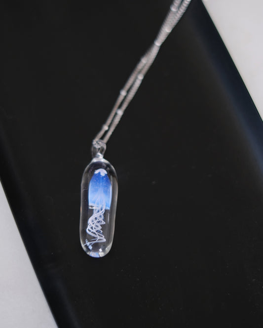Jellyfish Glass Necklace – Drift